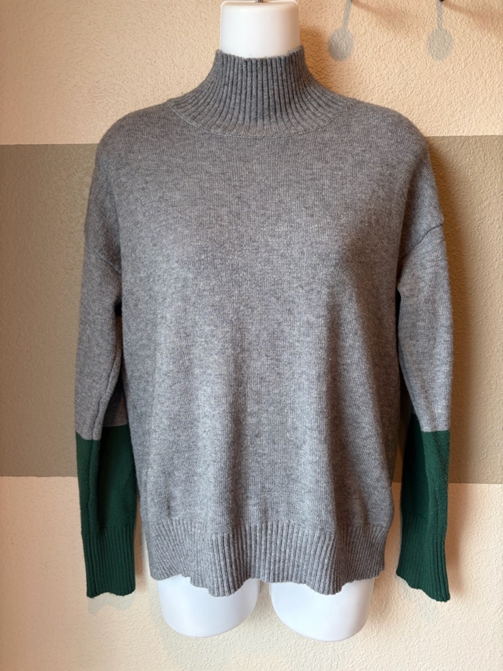 PINCH Women’s Small Grey Green Colorblock Turtleneck Sweater Ribbed Soft